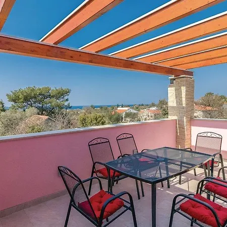 1525 Villa *
